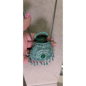 29" Vintage Filigree Mini Purse Stash Green Pendant Necklace Jewelry